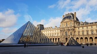 louvre-5767708_640